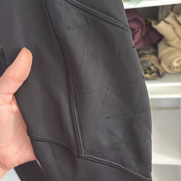 Lululemon Toasty Tech Tight II Black size 6 (small) $138 msrp - Picture 10 of 10